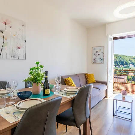 Guesthost - Funicolare Apartment Brunate